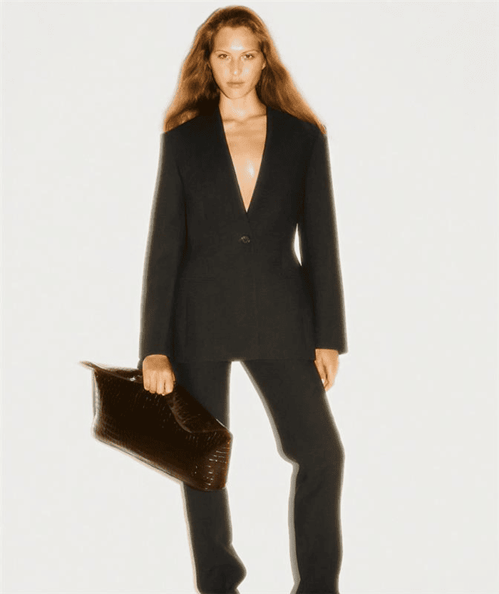 Women-Desktop-4x5