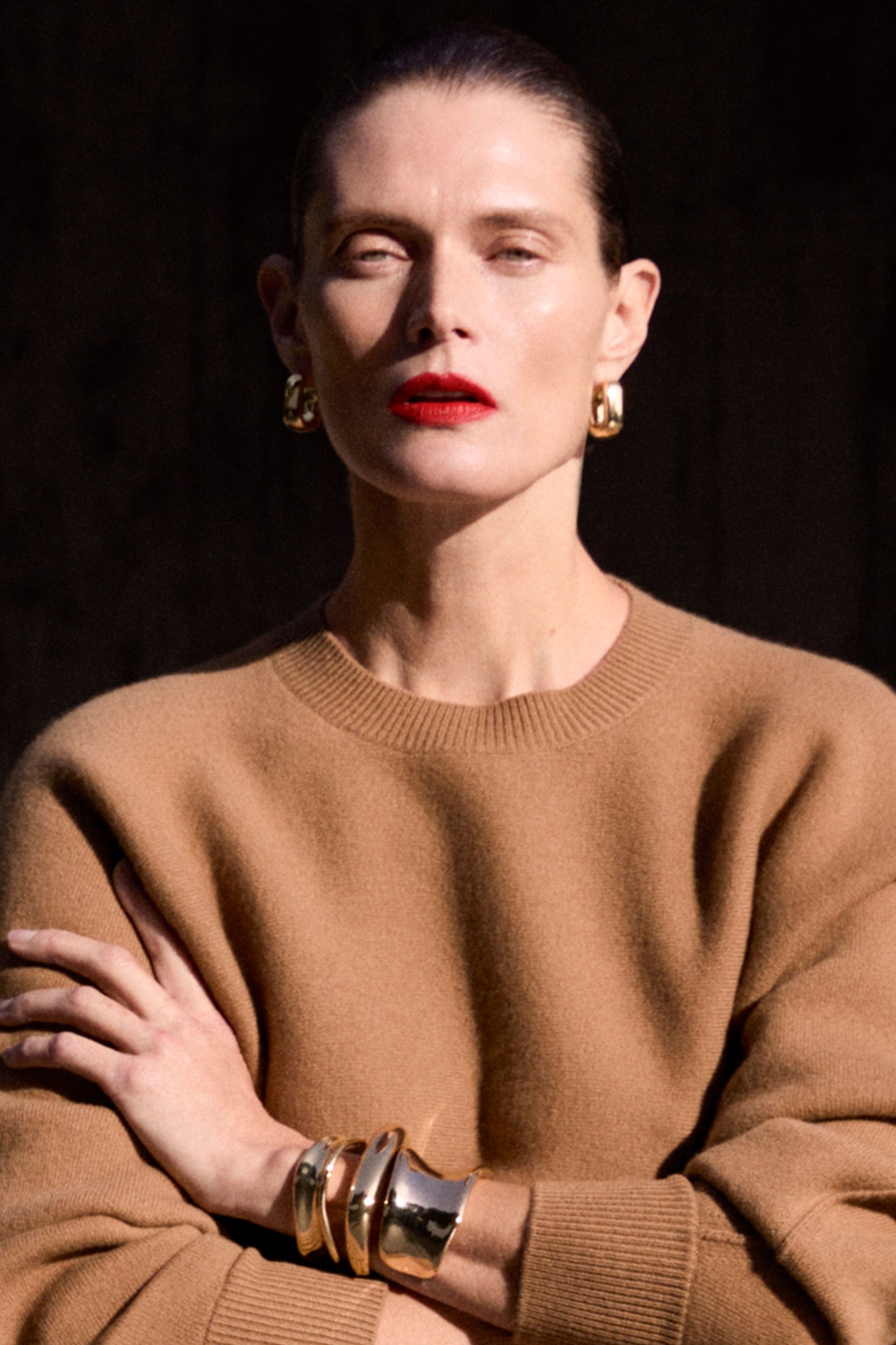 COS-online-bg-2000x3000-WWwomen