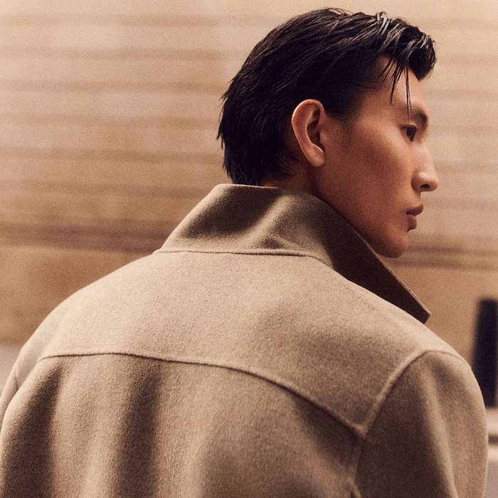 M2Desk_1080x1080_Outwear_MW_06