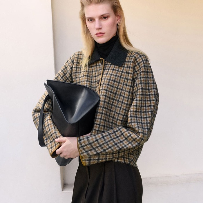 W2Desk_1080x1080_Outwear_WW_11