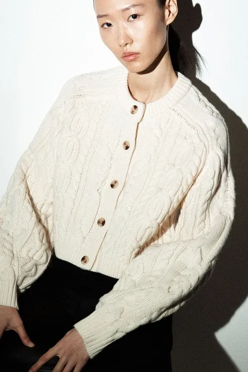 W2mo2000x3000-APAC-Capsule-WW-03