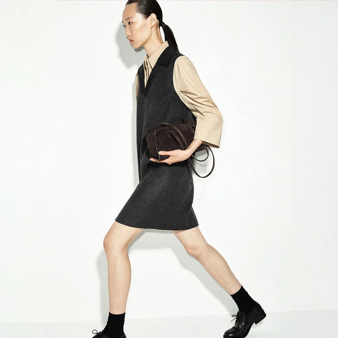 W3-desk1080x1080-APAC-Capsule-WW-04