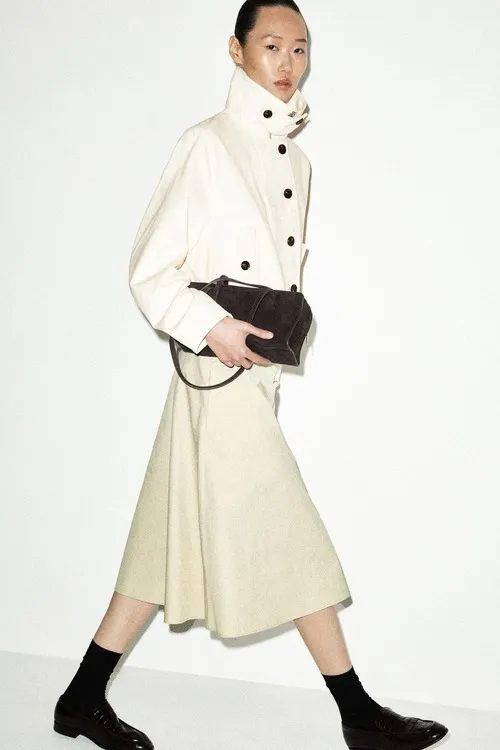 W4mo2000x3000-APAC-Capsule-WW-01