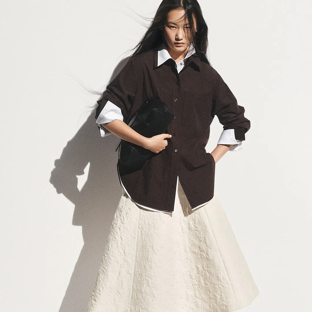 Desk_pic3-1080x1080_LNY_13