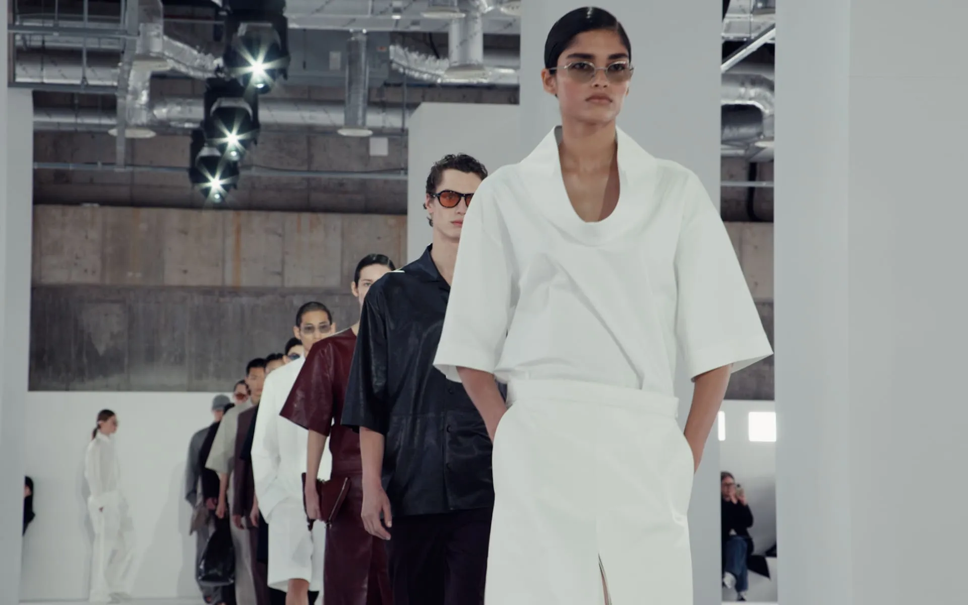 Banner1-desk-SSrunway