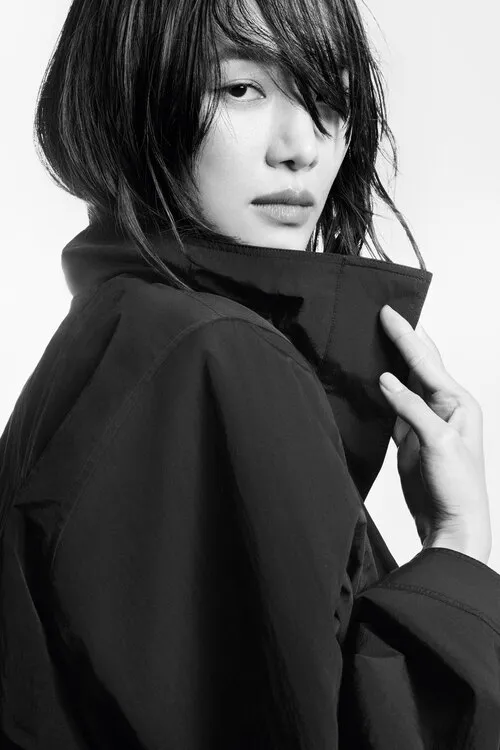 Wbestselling-mo-2000x3000-SS26-CAMPAIGN_27