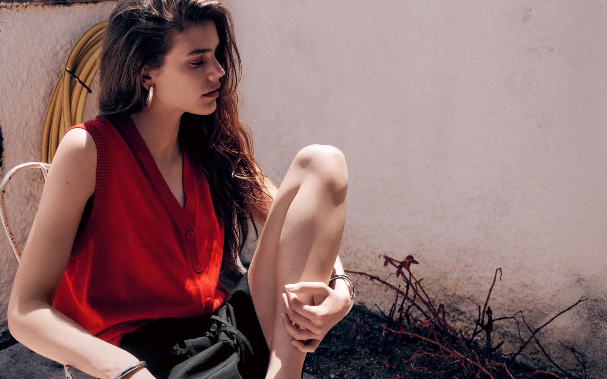 women-desk-HIGH%20SUMMER-HOLIDAY