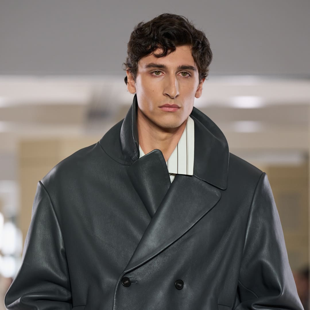 Men3desk-AW26Runway