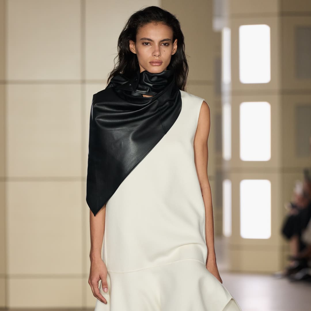 W3desk-AW26Runway
